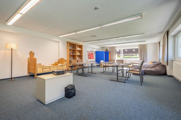 Business Center 146 of 172
