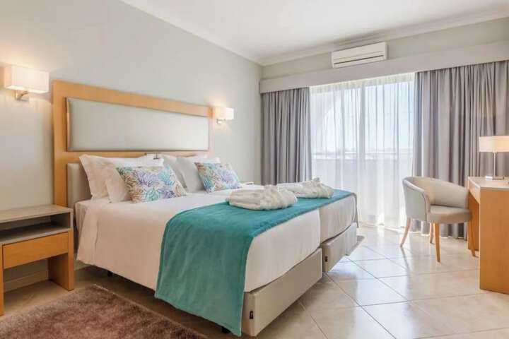 Room 5 of 14