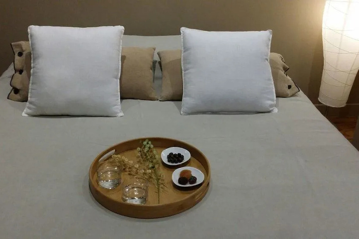 Room 2 of 8