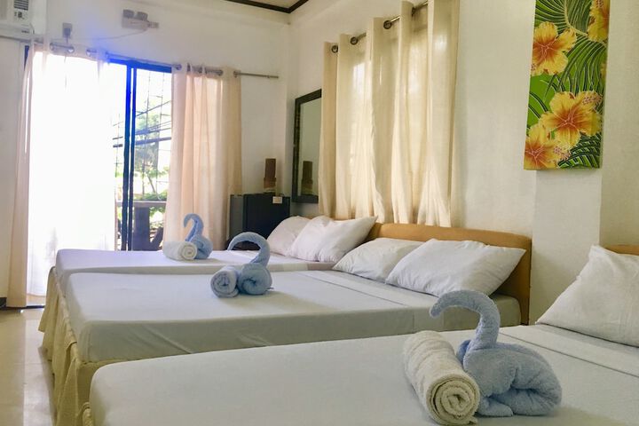 Room 15 of 68