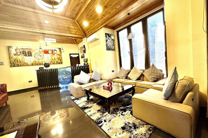 Silver Cloud Hotel