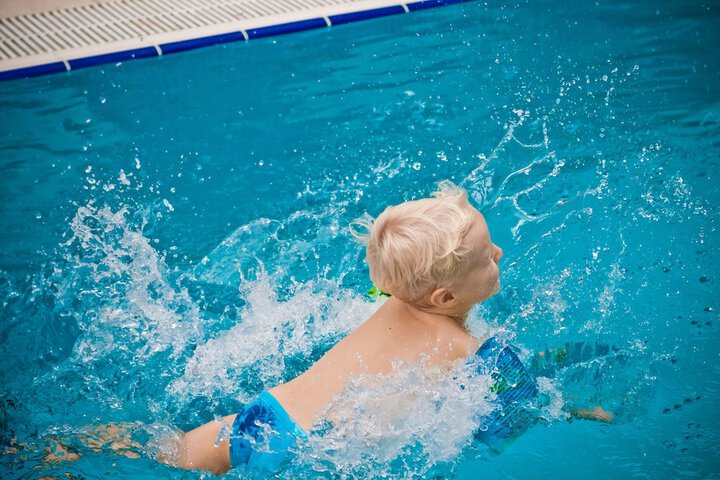 Pool 51 of 110