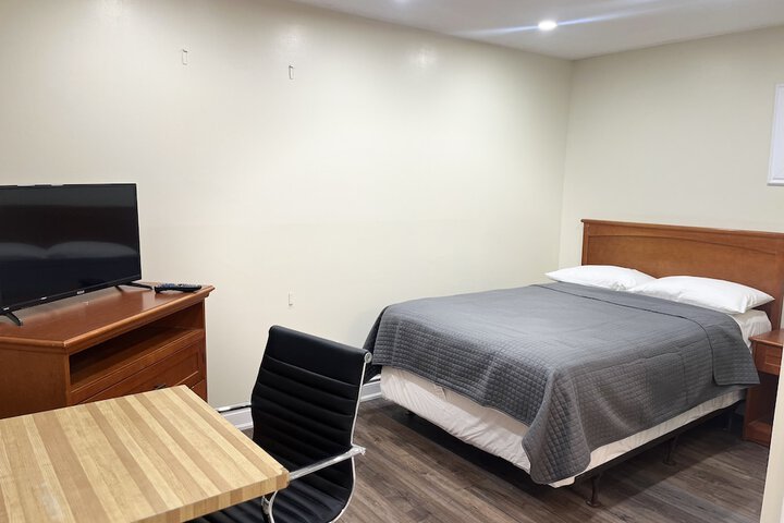 Room 8 of 29