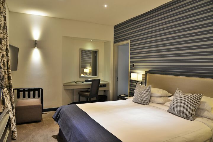 Room 10 of 70