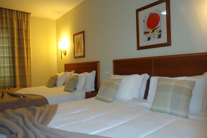 Room 3 of 38