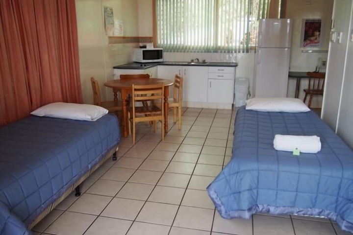 Room 8 of 32