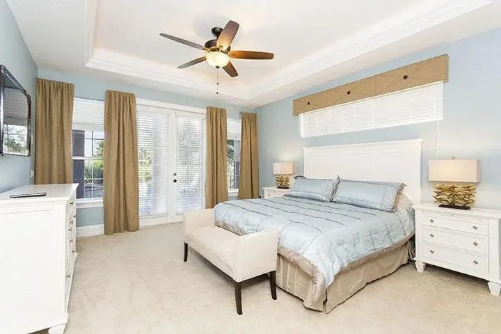 Room 2 of 16