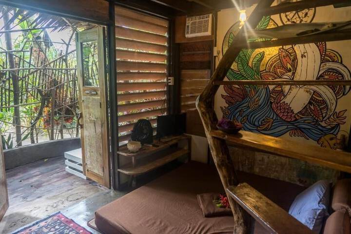 Room 8 of 50