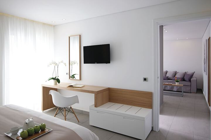 Room 12 of 64