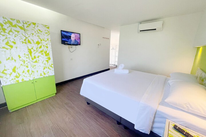Room 7 of 23