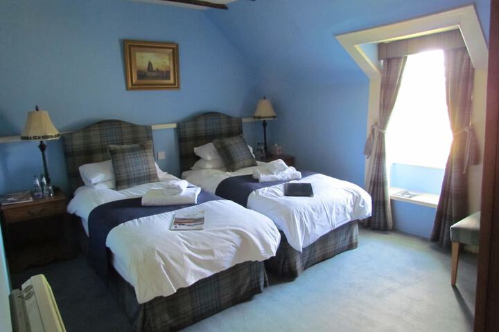 Room 6 of 55