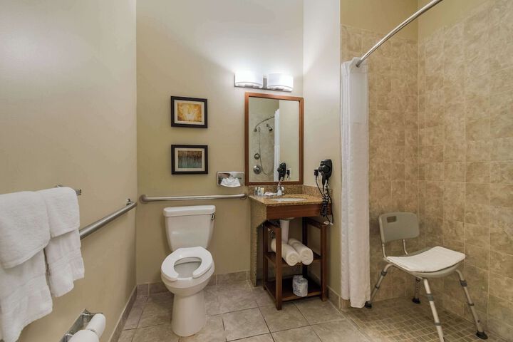 2 Queen Beds Efficiency (9 of 23)