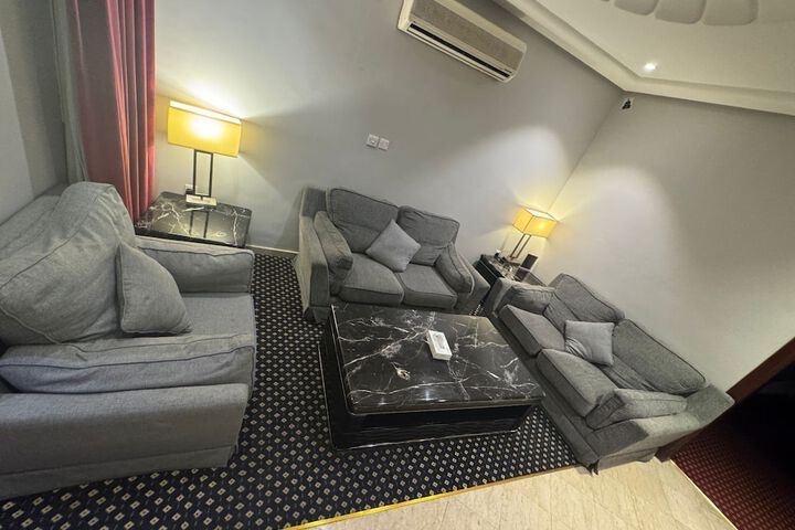 Room 45 of 61
