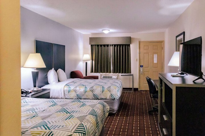 Room 17 of 30