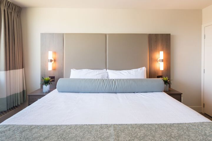 Room 5 of 38