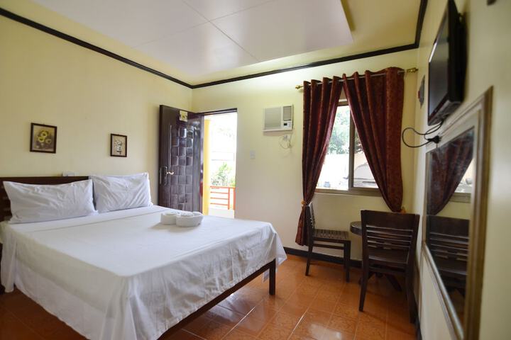 Room 15 of 63