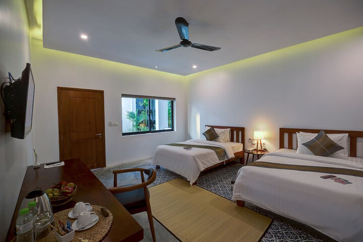 Room 25 of 105