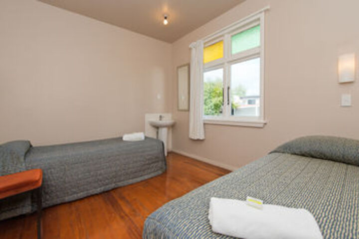 Room 15 of 17
