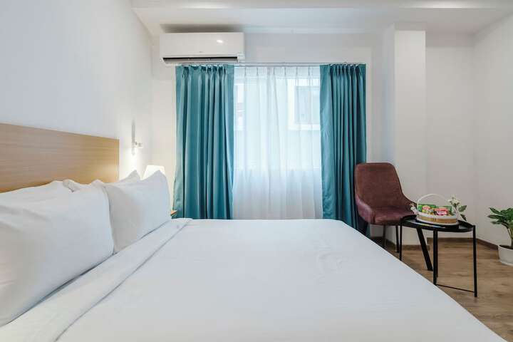 Room 15 of 39