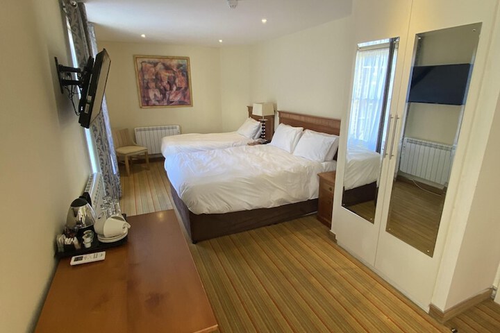 Room 31 of 70
