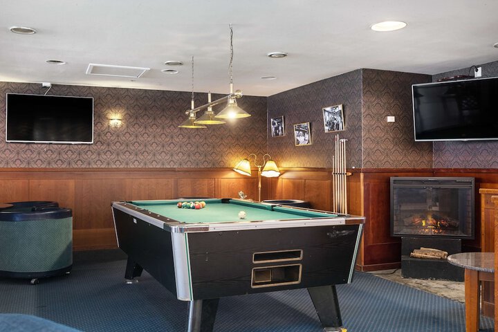Lobby Photos