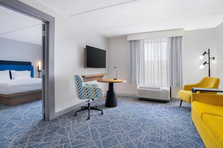 Room 72 of 115