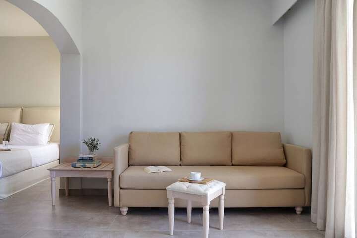 Room 10 of 61