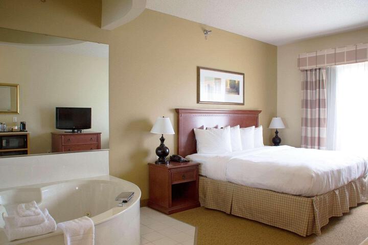 Standard King Bed Accessible (6 of 9)