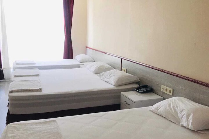 Room 10 of 46