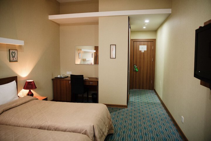 Room 21 of 46