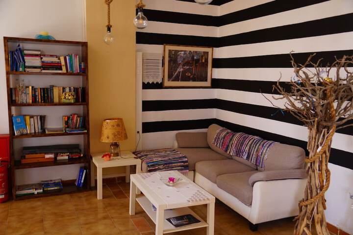 Room 29 of 84