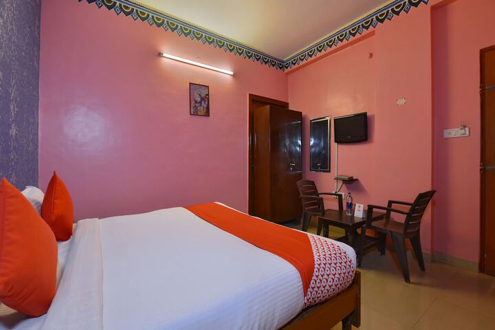 Room 11 of 24