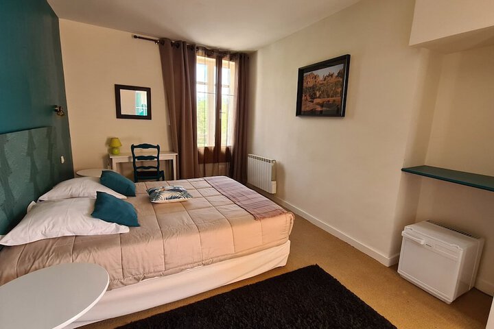 Room 12 of 36
