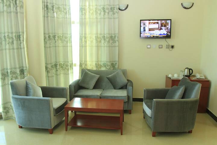 Room 25 of 49