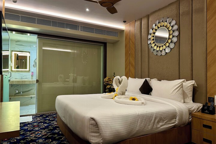 Room 16 of 46