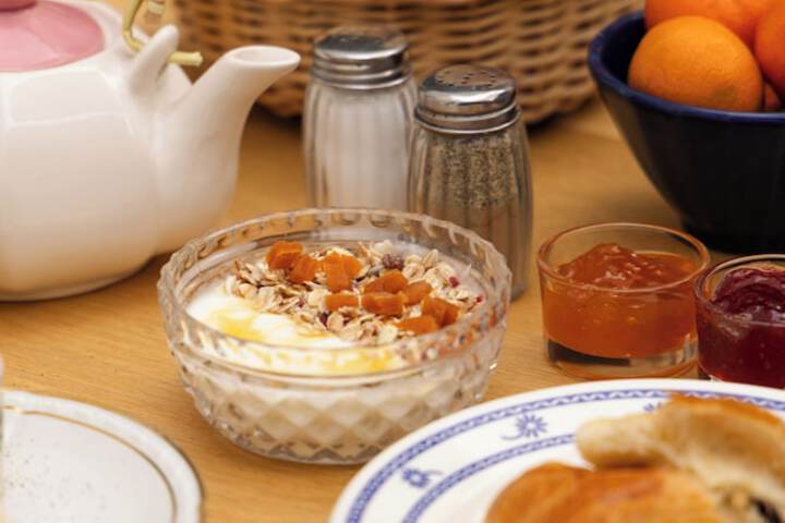 Breakfast/Coffee Service 45 of 69
