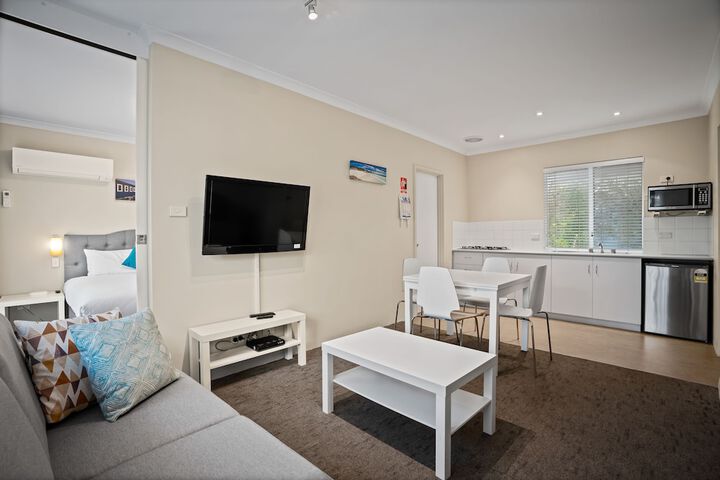 Room 25 of 60