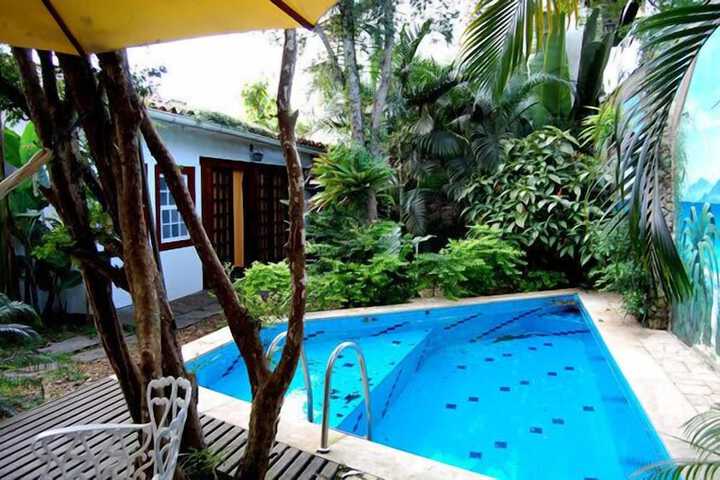 Pool 85 of 124