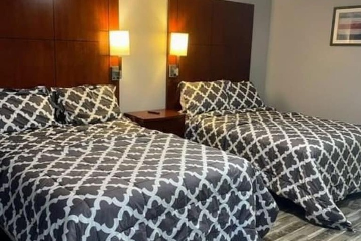 Room 2 of 5