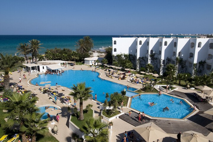 Hotel Pool