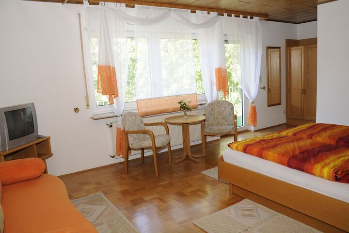 Room 2 of 51