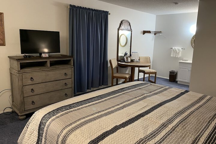 Room 12 of 69