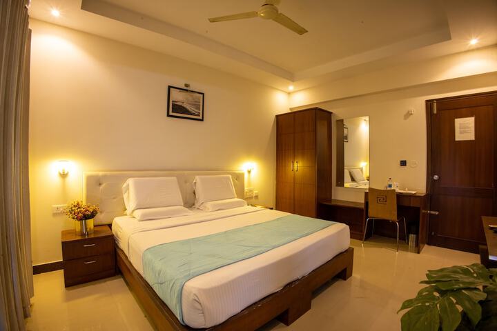 Room 21 of 36