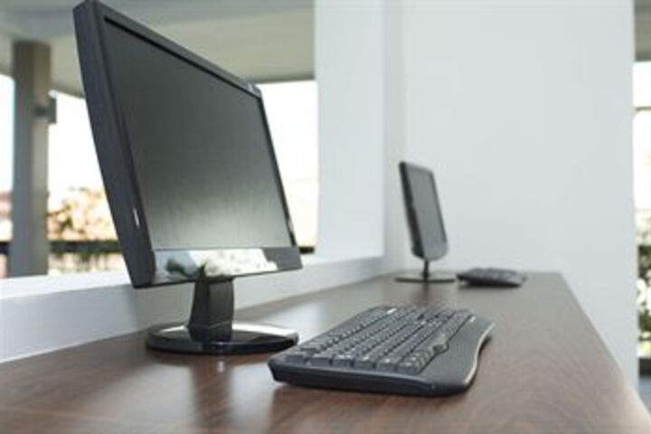 Business Center 7 of 26