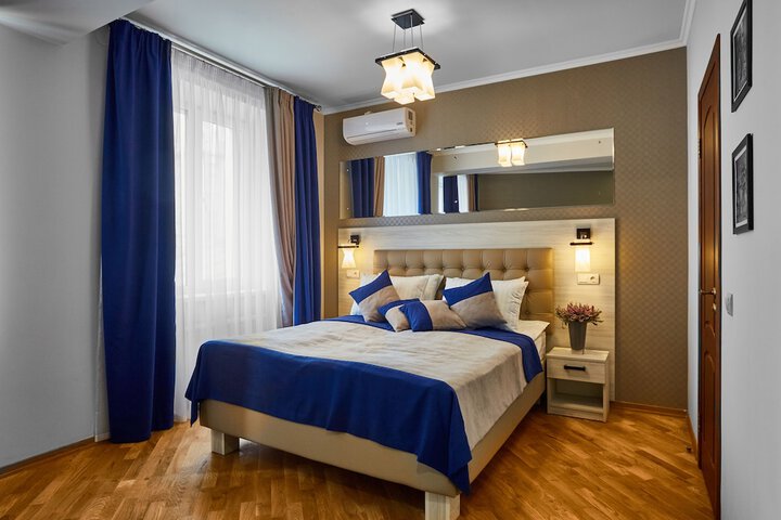 Room 8 of 58