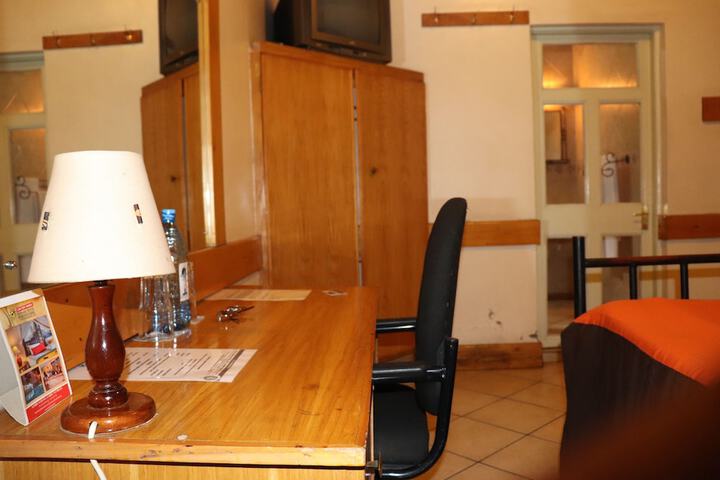 Room 14 of 44