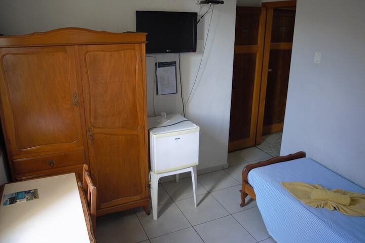 Room 10 of 43