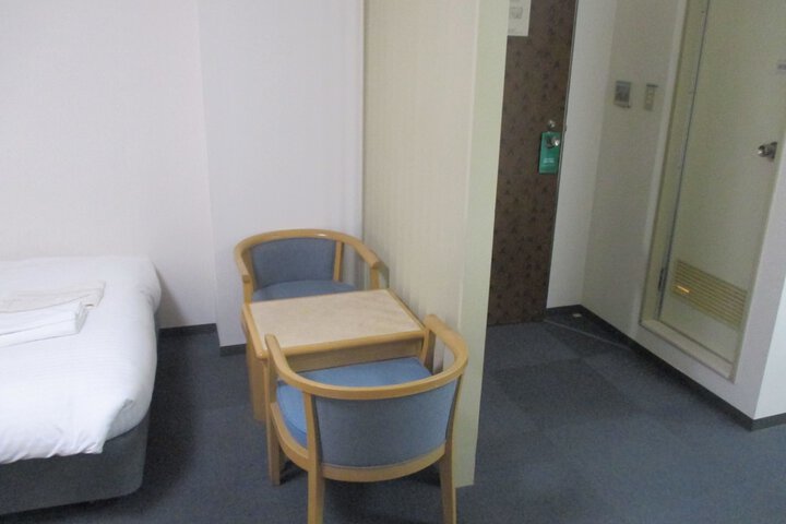 Room 21 of 47