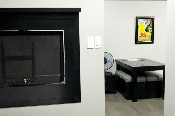 Room 26 of 90