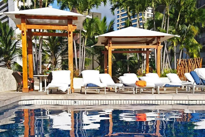 Pool 14 of 29
